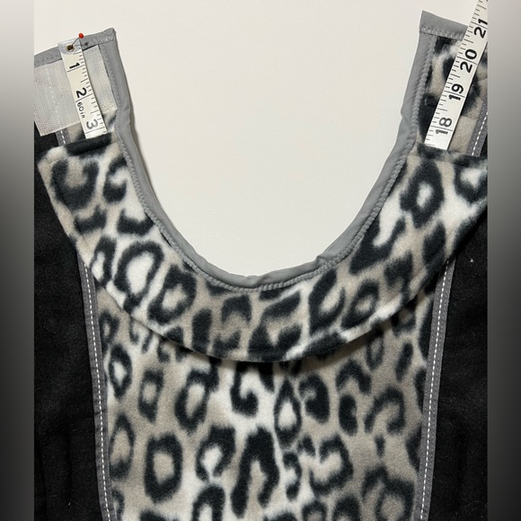 Designer Handmade Fleece Jacket with Collar. - Picture 4 of 9